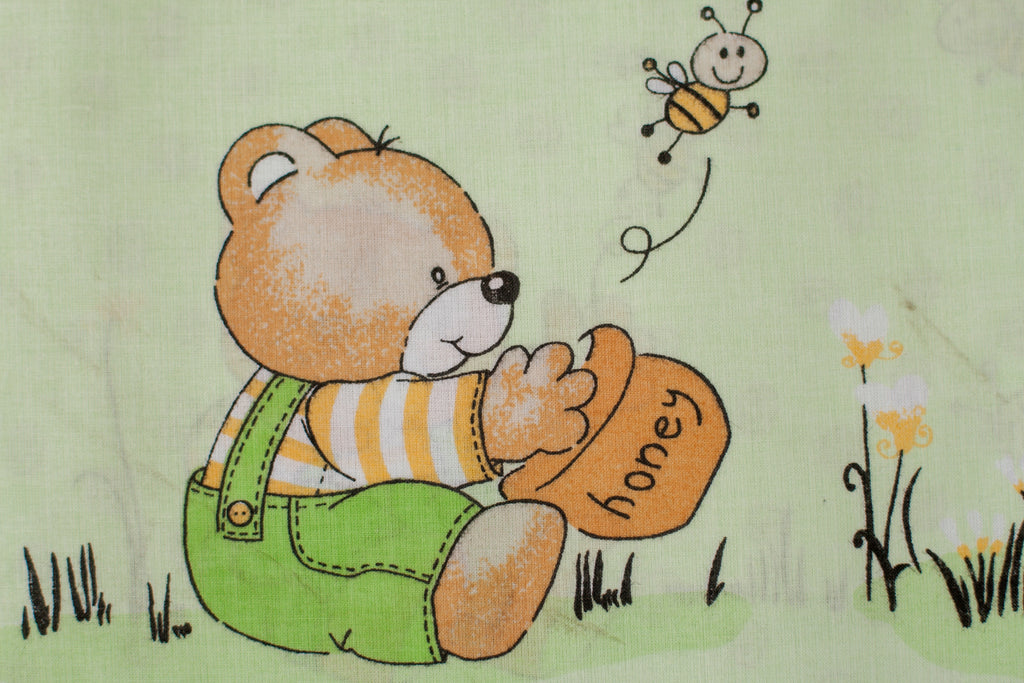 Regular Cotton Fabric - Mouse And Bees Na Salatovom