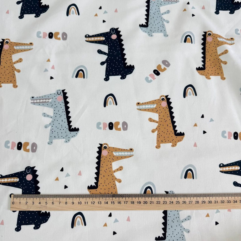 Polish cotton colored crocodiles