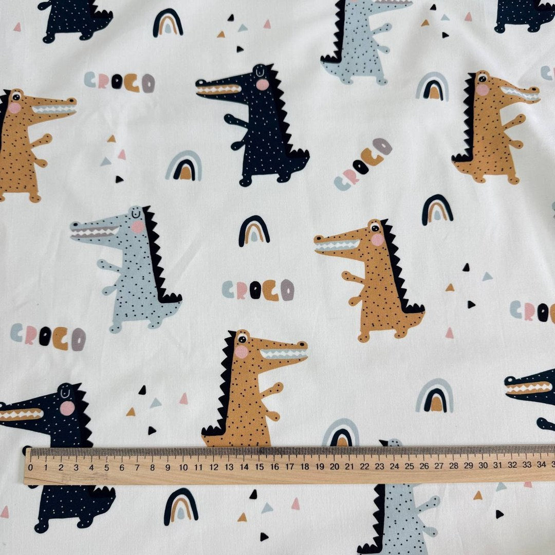 Polish cotton colored crocodiles