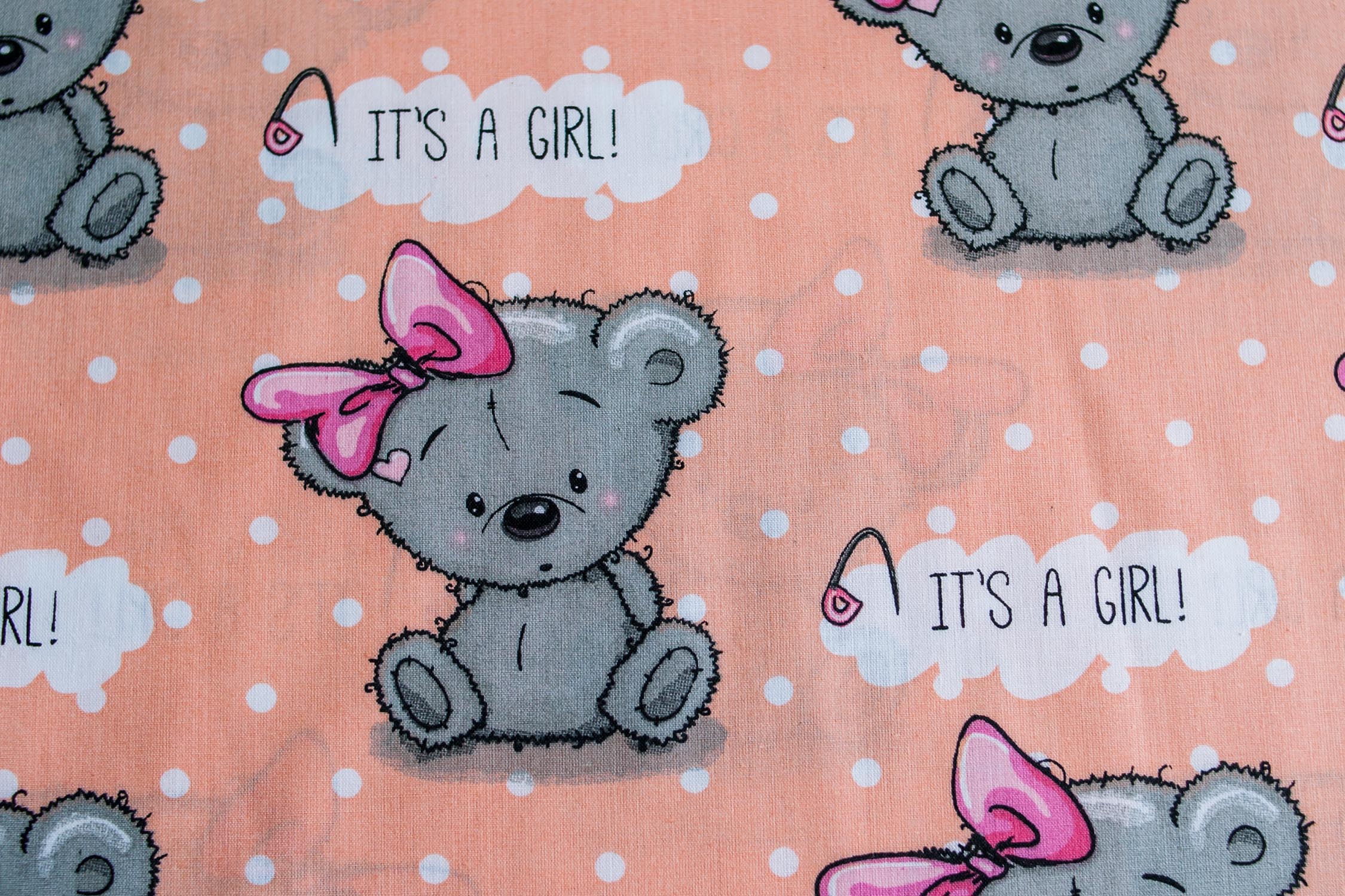 Regular Cotton Fabric - Mouse Teddy With Rozovym Bow On Peach
