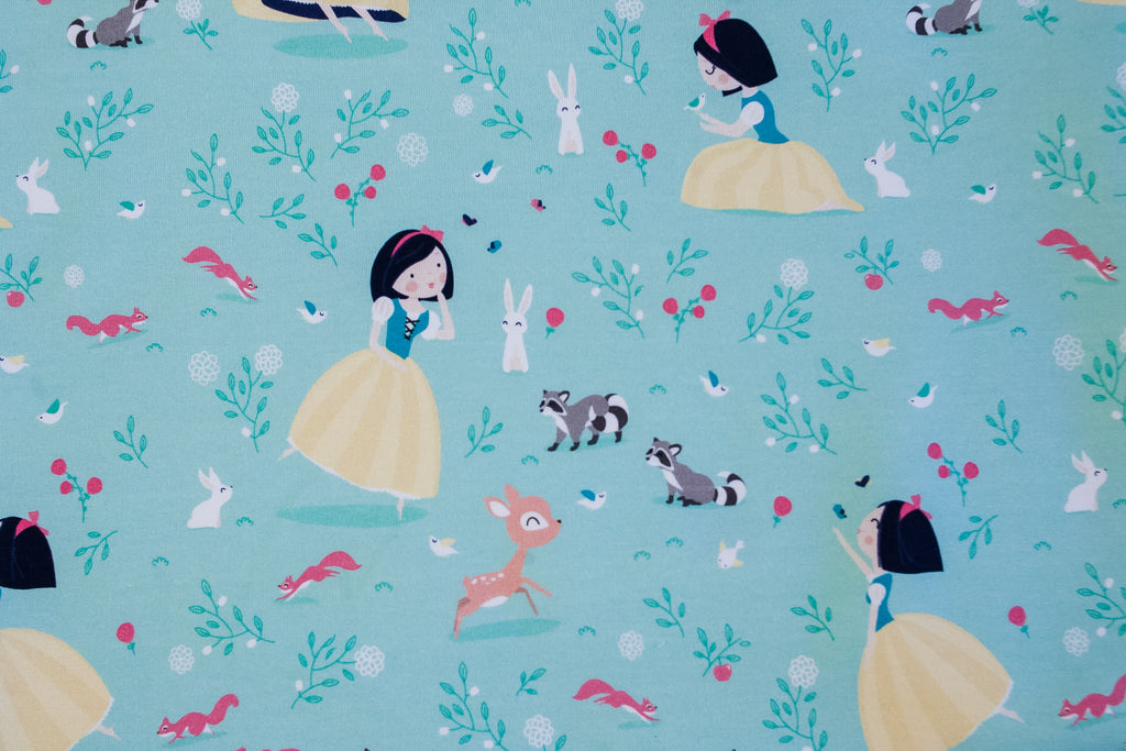 Snow White Footer