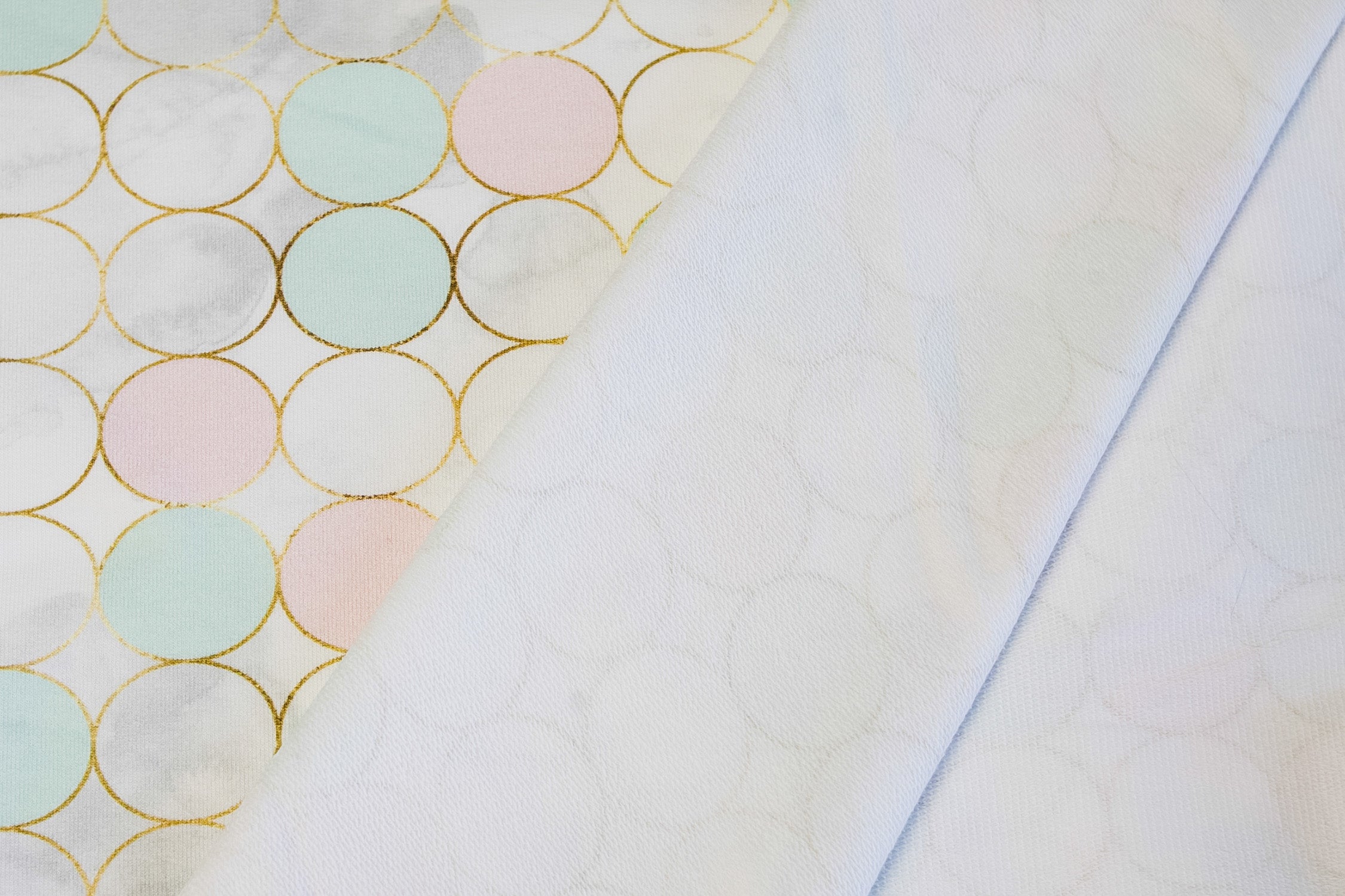 Footer circles mint pink