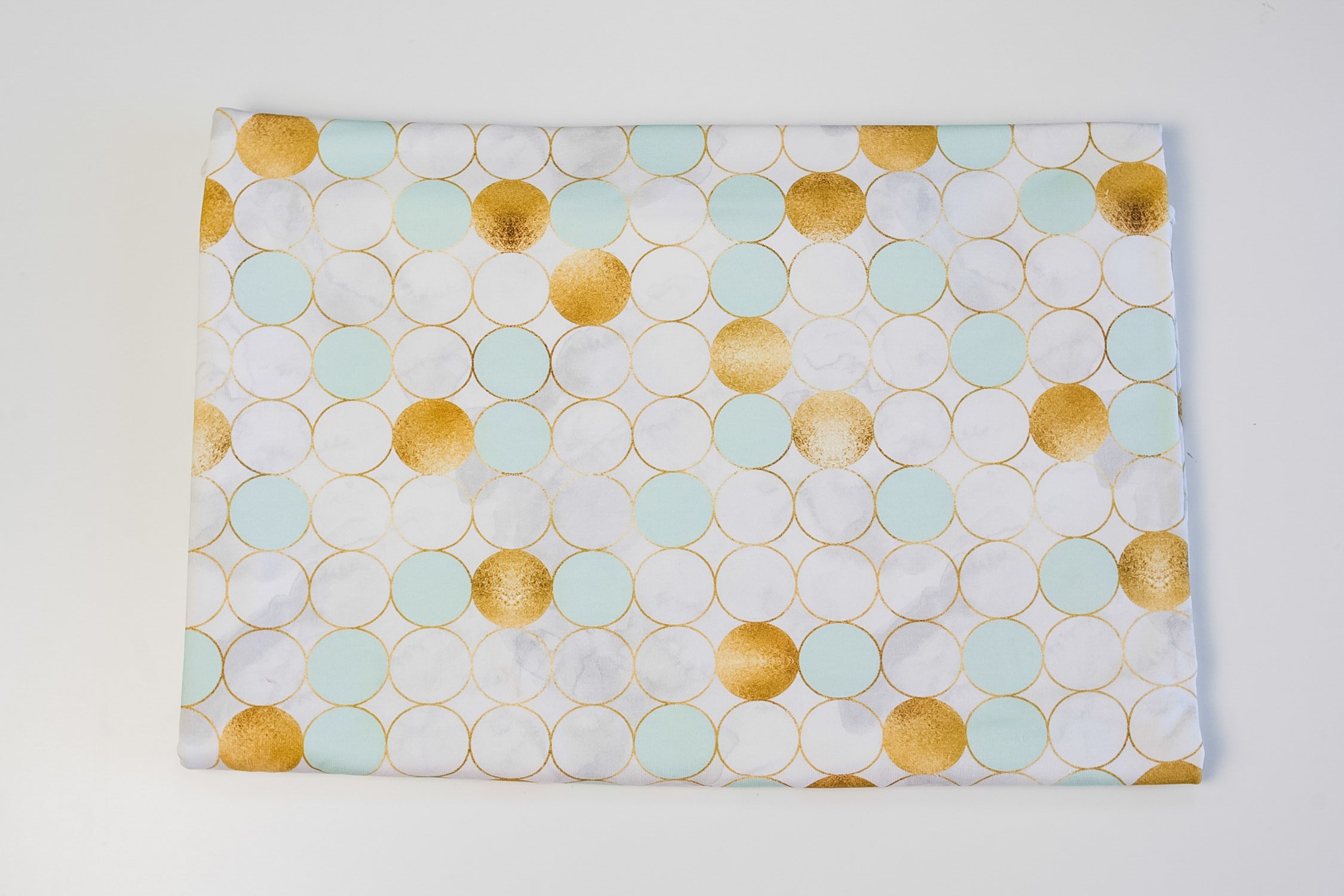Footer circles mint-gold