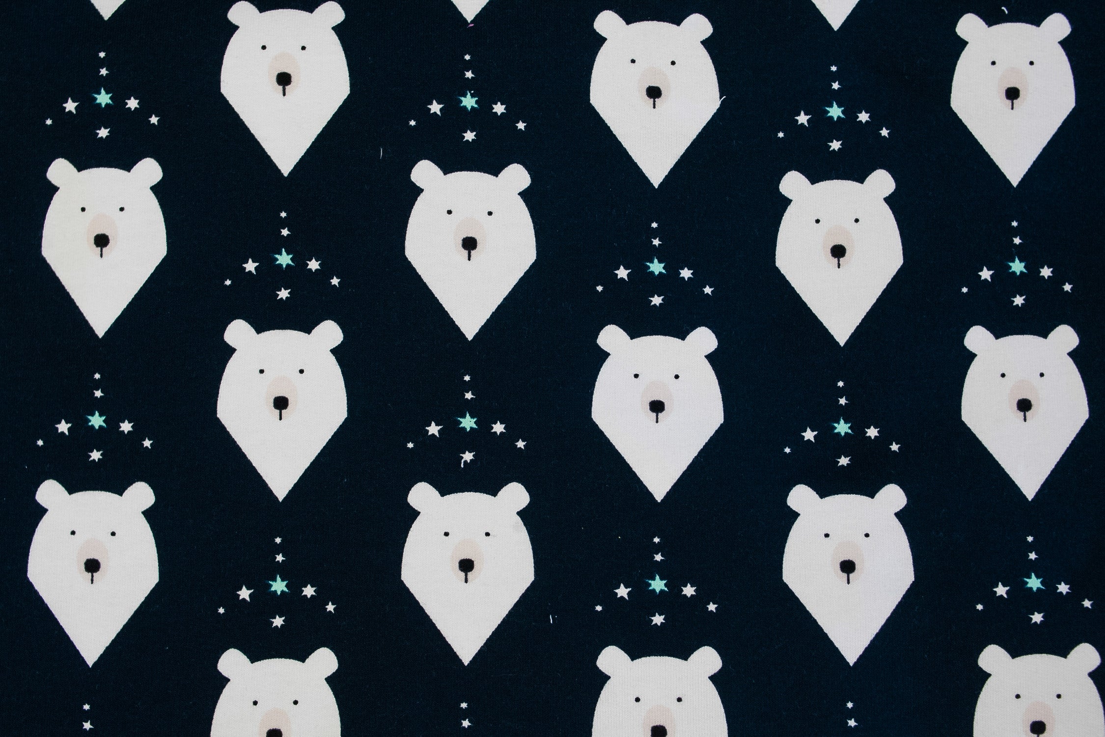 Two-thread mouse on dark blue