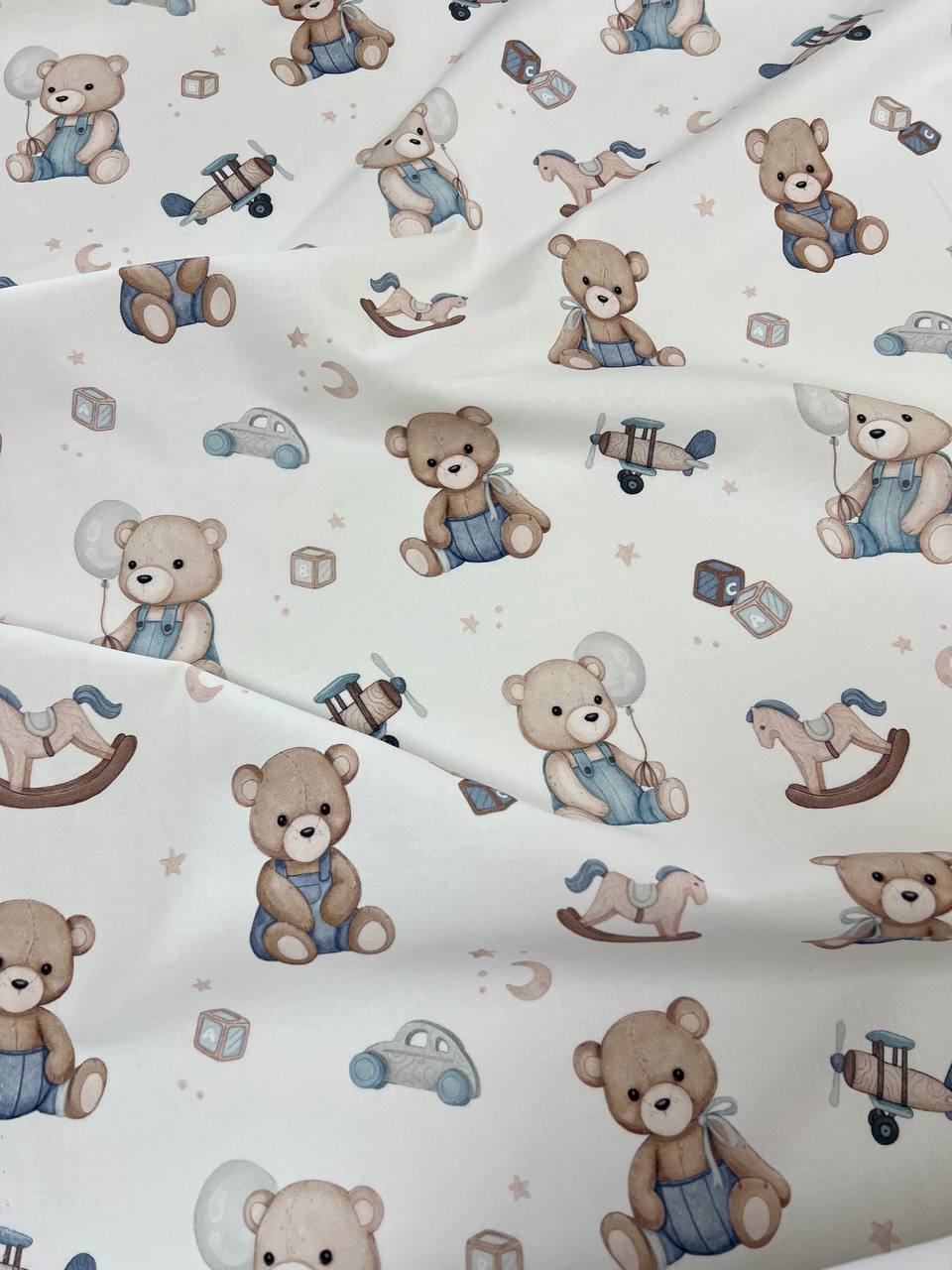 Bear cubs