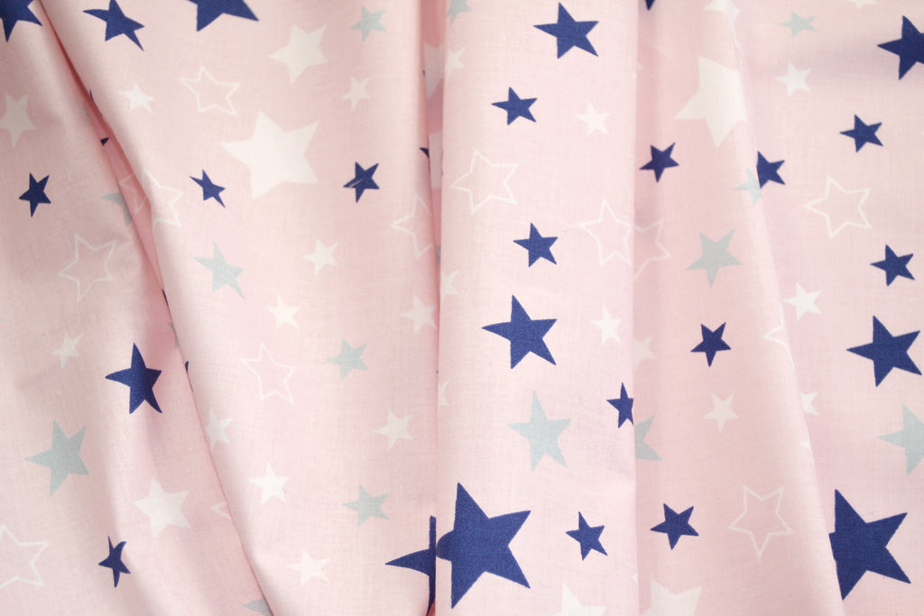 Regular Cotton Fabric - Blue And White Stars Na Svetlo Rozovom