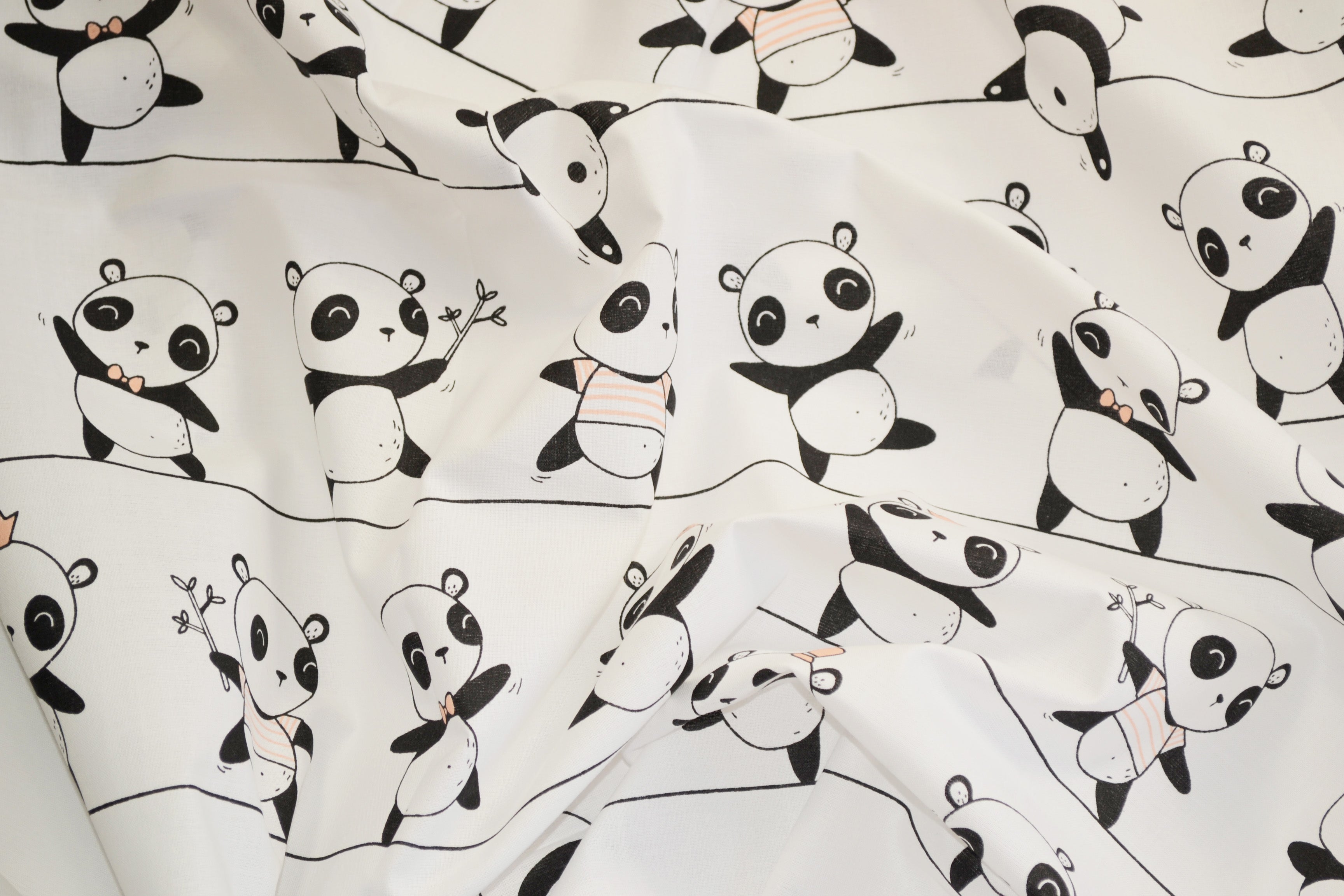 Regular Cotton Fabric - Pandas Na Rope On White