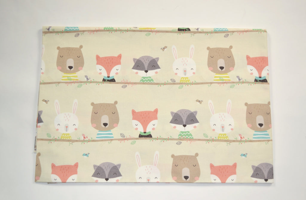 Polish cotton animals on beige (stripe)