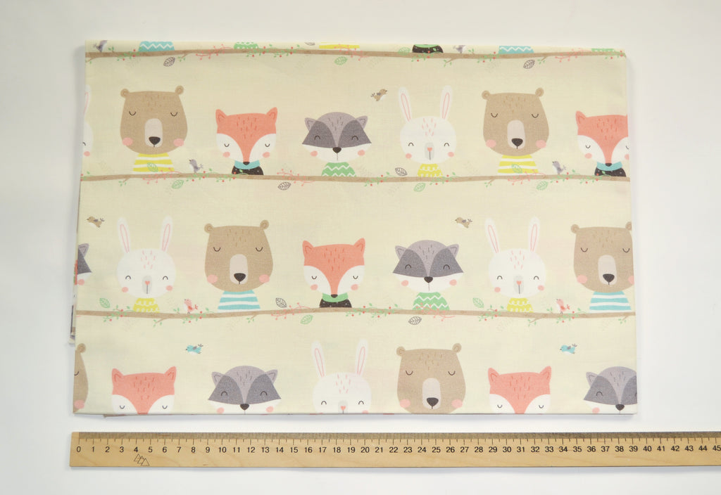 Polish cotton animals on beige (stripe)