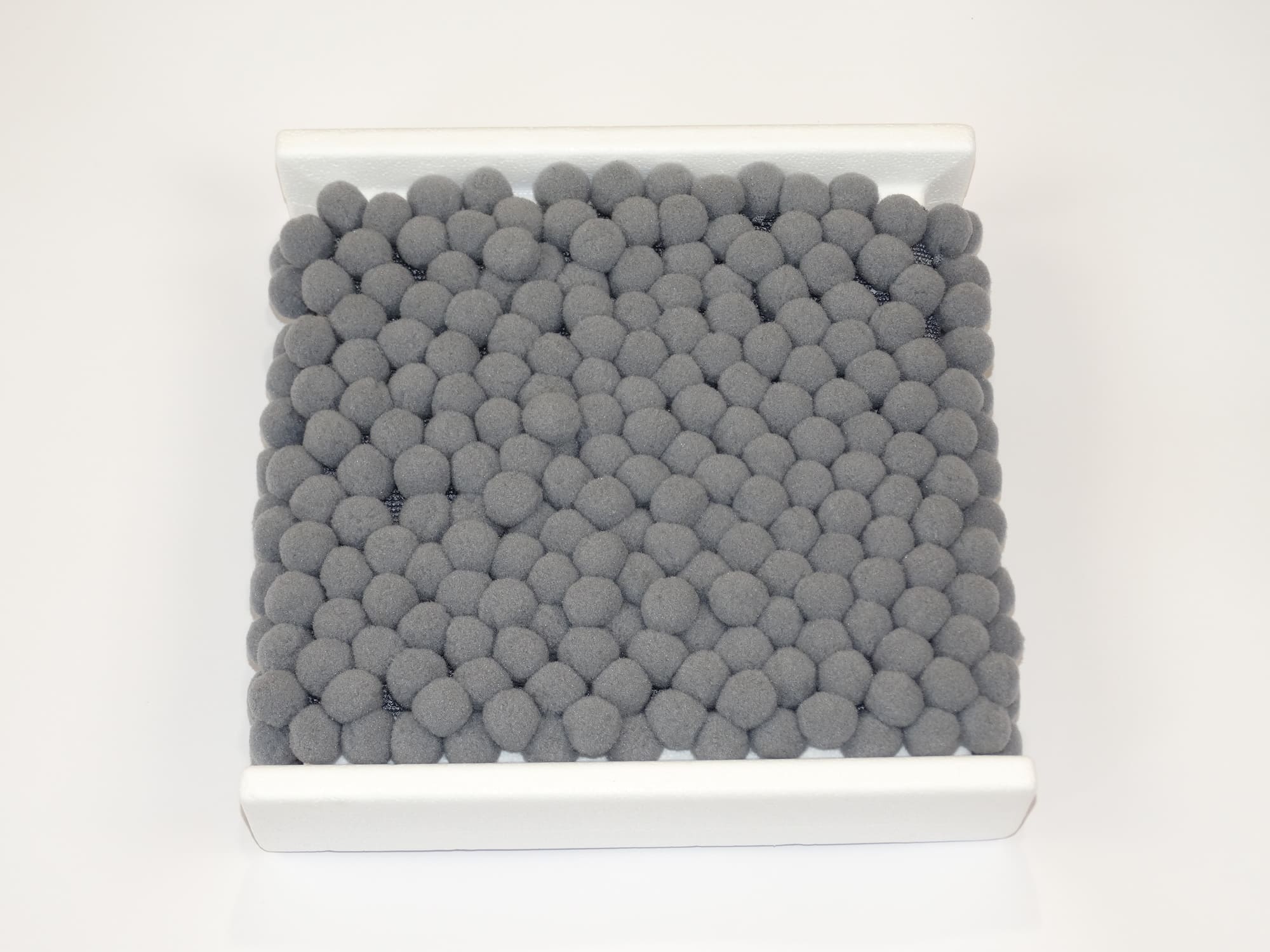 Ribbon with large pompoms 20 mm Gray